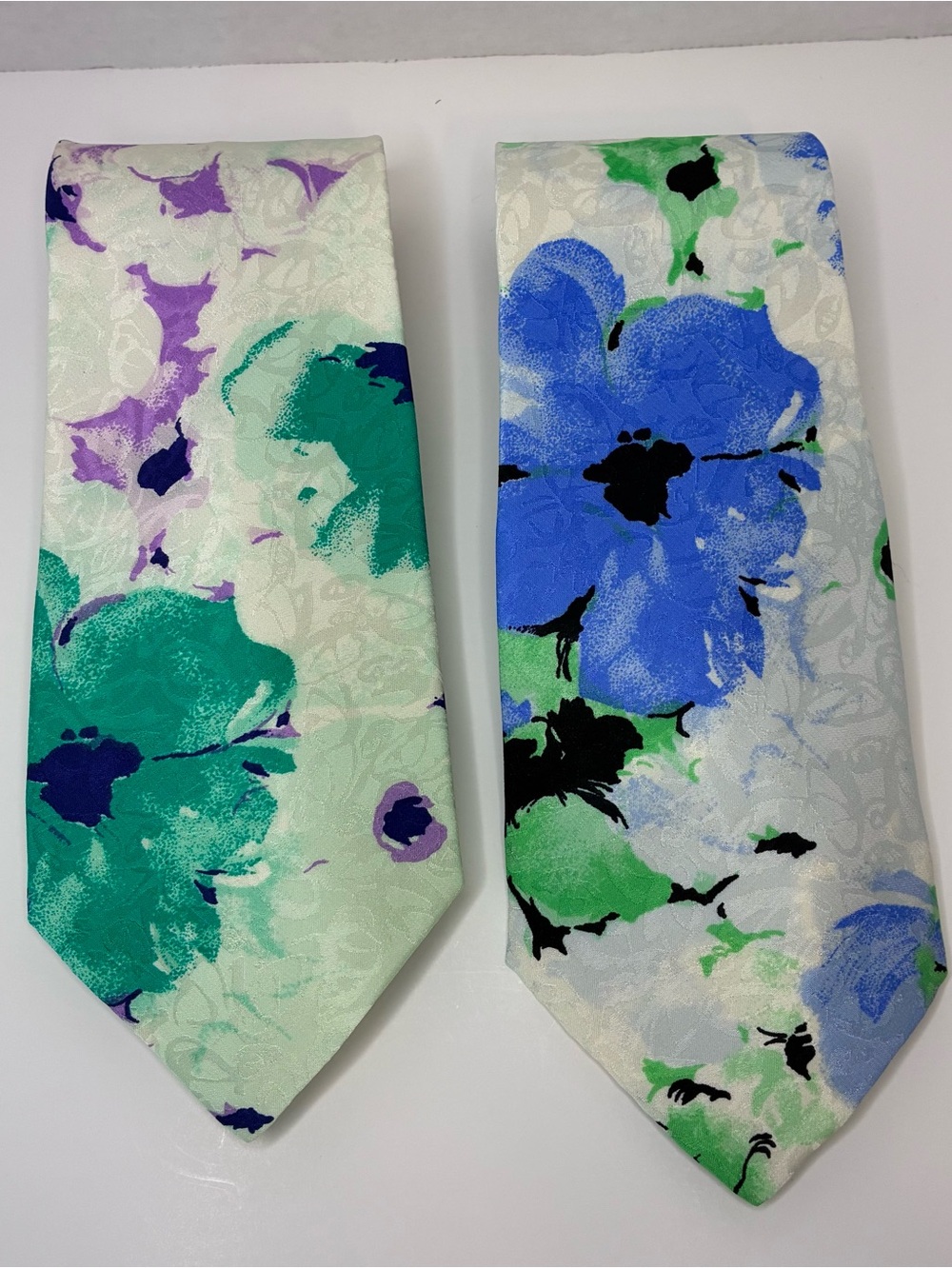 Vintage (NOS)BUCCELLI Men’s Silk Ties Italy (NWOT) Floral Lot